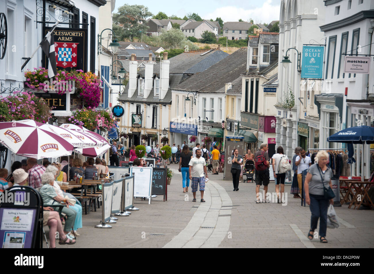 Intensa Estate High Street persone St Albans Cornovaglia Foto Stock