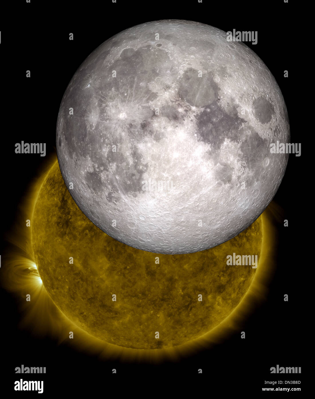 Spazio di sole e di Luna NASA Solar Dynamics Observatory Osserva la luna che viaggiano attraverso il sun Foto Stock