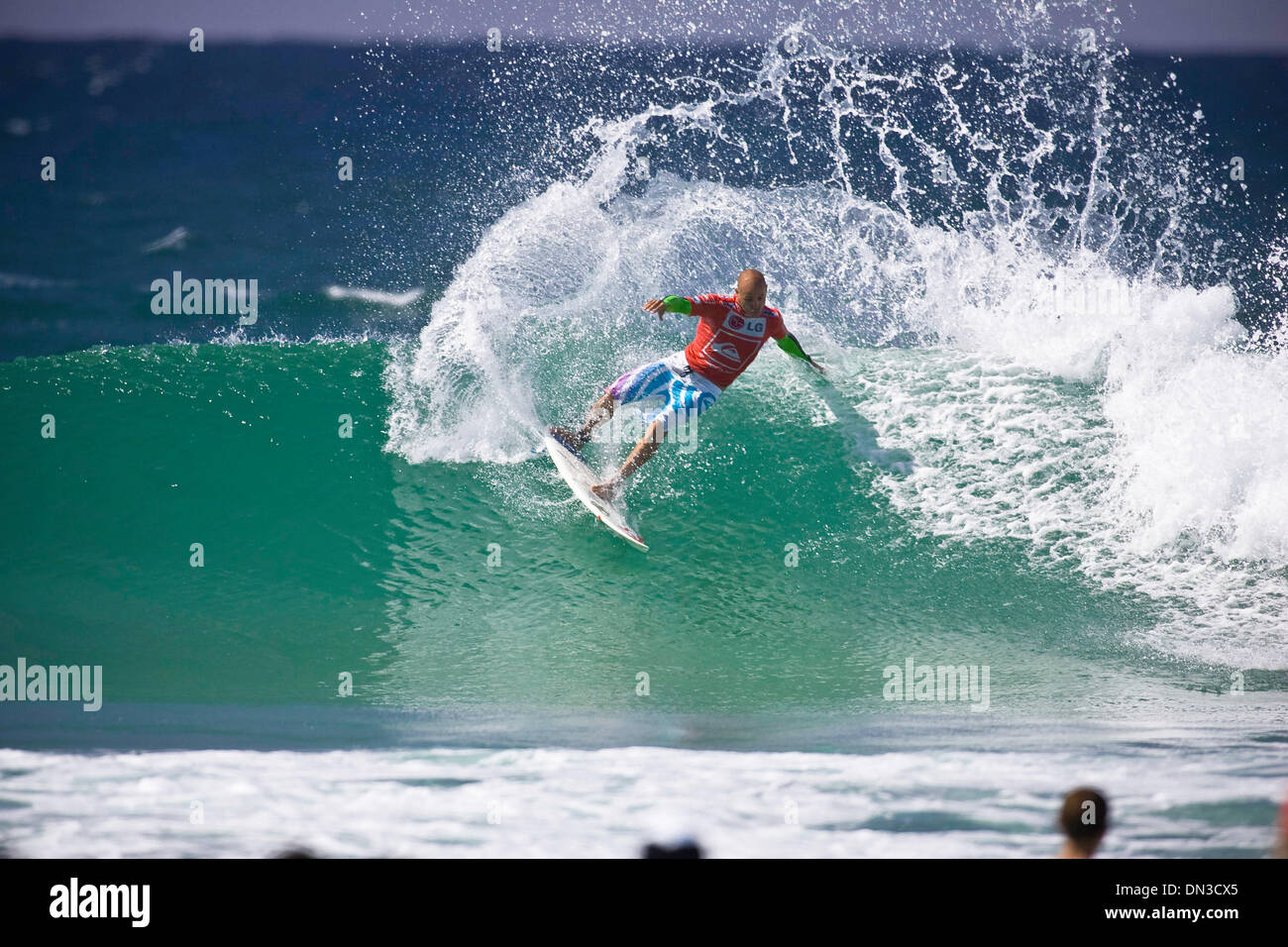 Feb 24, 2009 - Coolangatta, Queensland, Australia - per il 2009 Kelly Slater 1° classificato in ASP e WCT cercherà per registrare il suo decimo titolo mondiale. Quiksilver Pro avviene dal 27 febbraio al 11 marzo 2009. FILE: Marzo 2, 2008. Slater vince il Quiksilver Pro Gold Coast 2008 a Snapper Rocks, Coolangatta, Queensland, Australia. (Credito Immagine: © Joli/A-Frame/ZUMAPRESS.com) Foto Stock