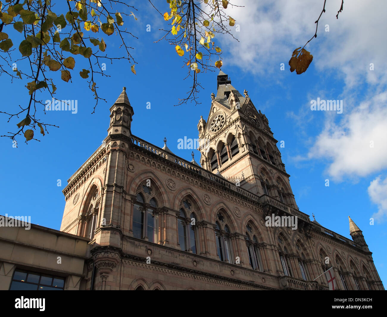 Chester Town Hall, un revival gotico risalente al 1869, su Northgate Street, Chester, Cheshire, Inghilterra Foto Stock