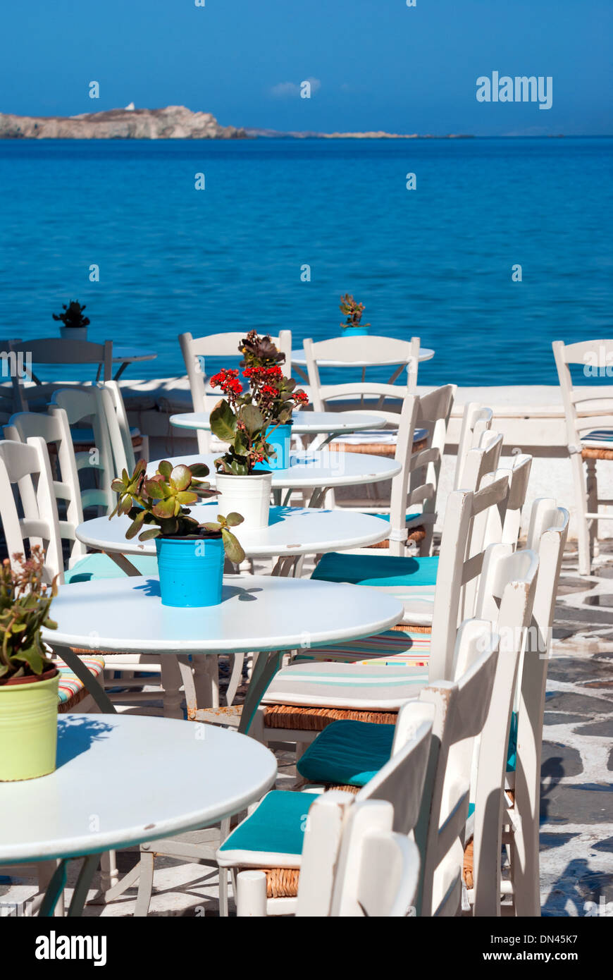 Tradizionale caffetteria greca sull'isola di Mykonos, Grecia Foto Stock