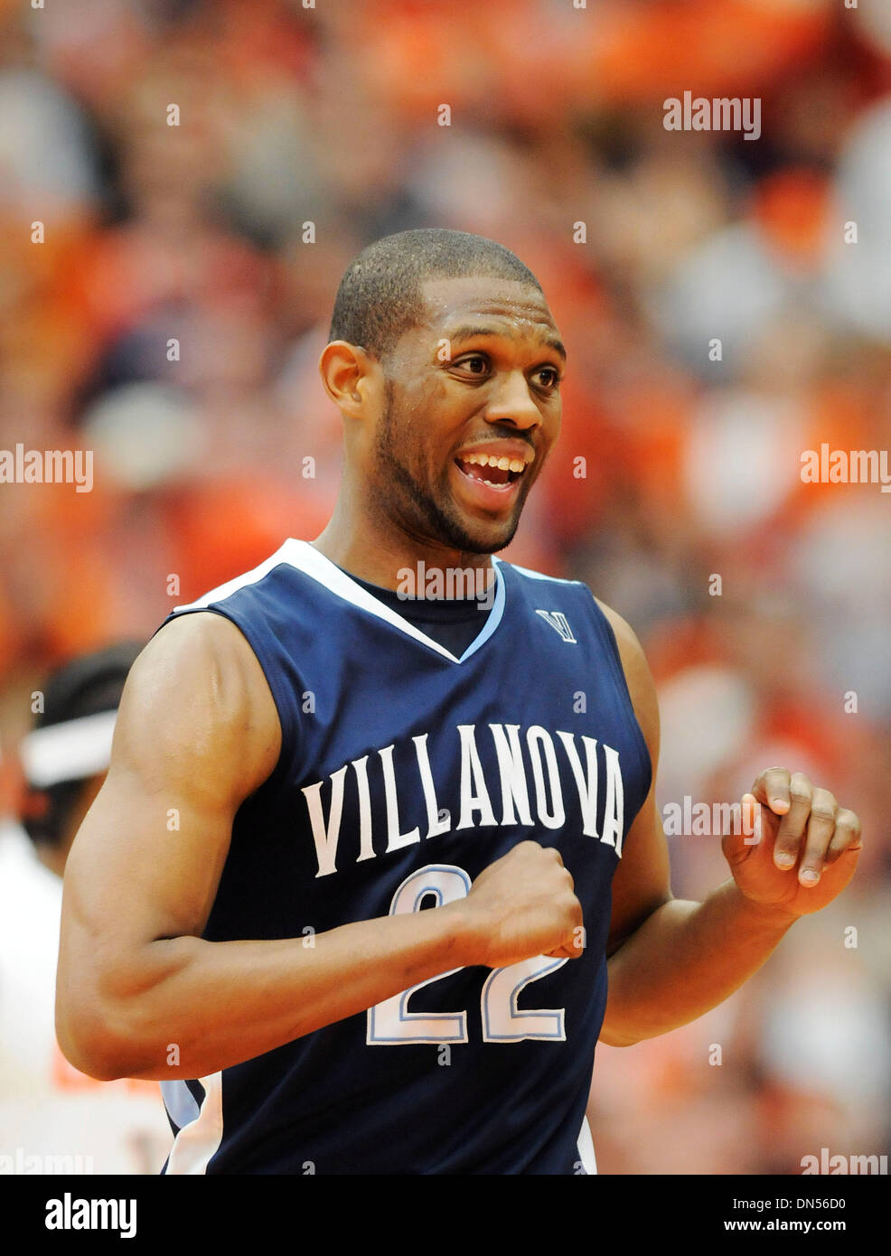 22 febbraio 2009: Villanova avanti Dwayne Anderson (#22) ama il cliente durante la riproduzione di Siracusa. Il Villanova Wildcats sconfitto il Syracuse 89-86 arancione nella parte anteriore del 26,879 appassionati al Carrier Dome di Siracusa, NY.(Immagine di credito: © Alan Schwartz/Cal Sport Media) Foto Stock