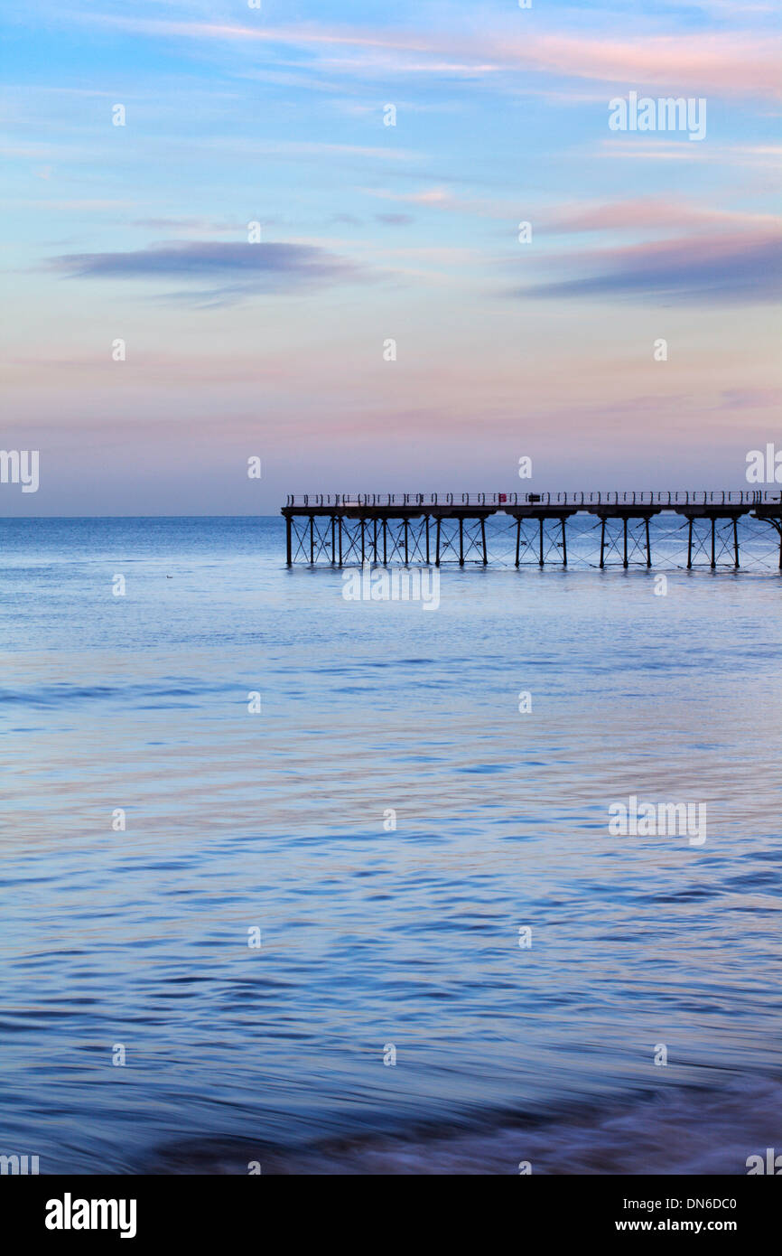 Saltburn Pier al tramonto Saltburn dal mare Redcar e Cleveland Inghilterra Foto Stock