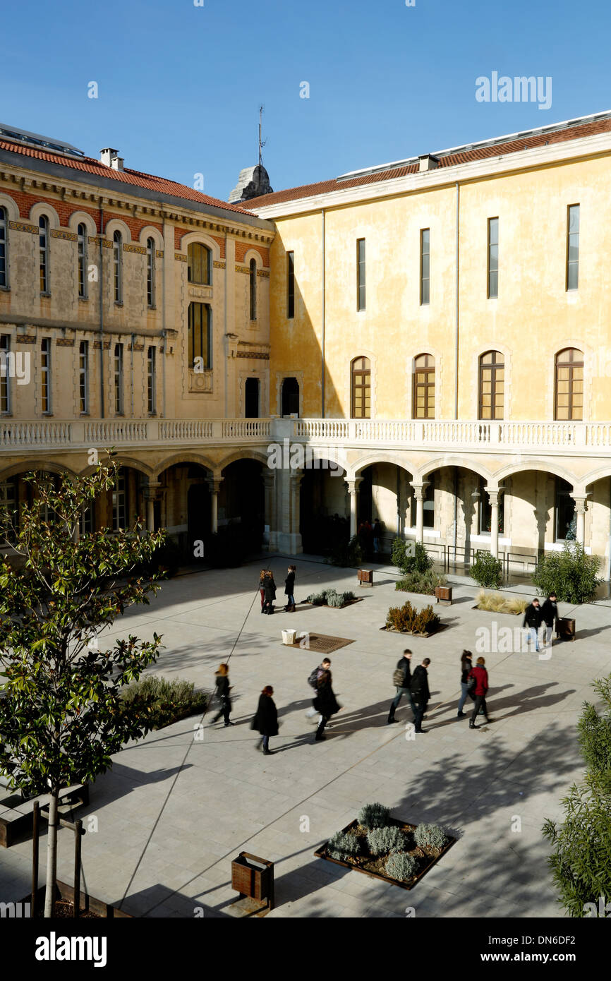 Nîmes (Francia meridionale): high school "lycée Alphonse Daudet' Foto Stock