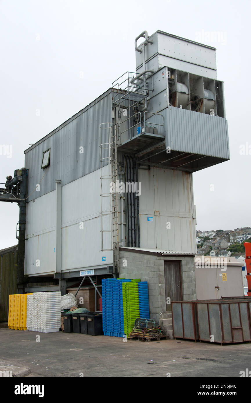 Ghiaccio macchina Impianto pesce Newlyn Cornwall Regno Unito Foto Stock