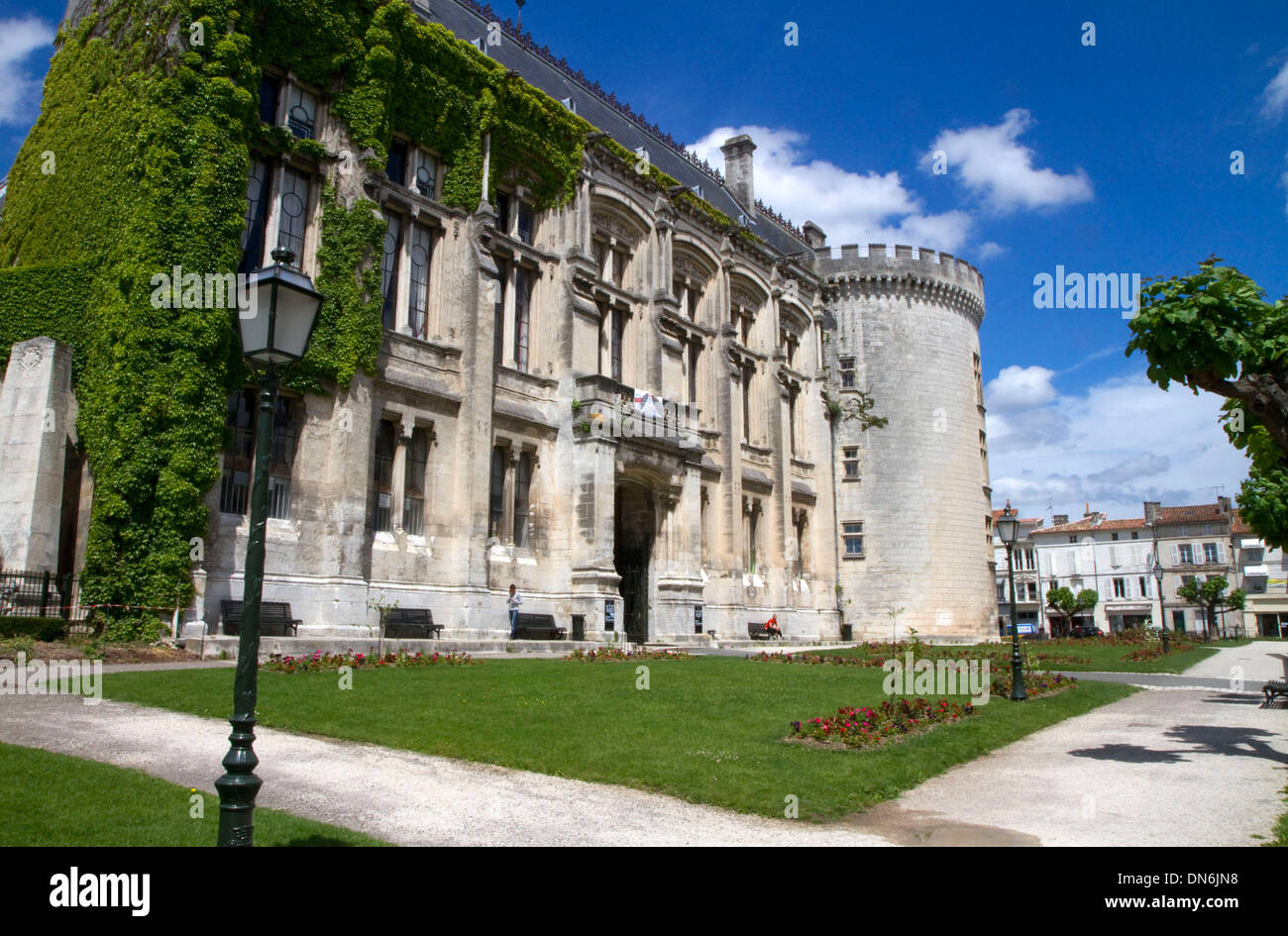 L' Hotel de Ville a Angouleme nella parte sud-ovest della Francia. Foto Stock