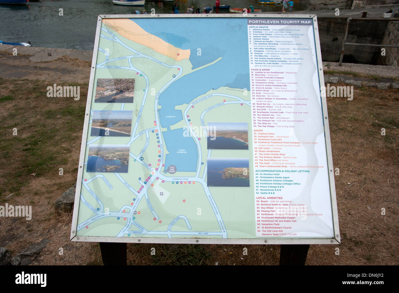Porthleven Informazioni turistiche Mappa della città Cornwall Regno Unito Foto Stock