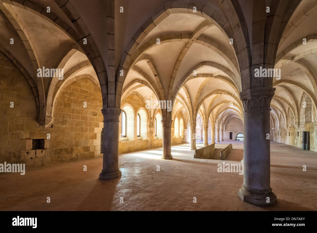 Santa Maria Monastero, dormitorio dei monaci, Alcobaca, Estremadura e Ribatejo Provincia, Portogallo Foto Stock
