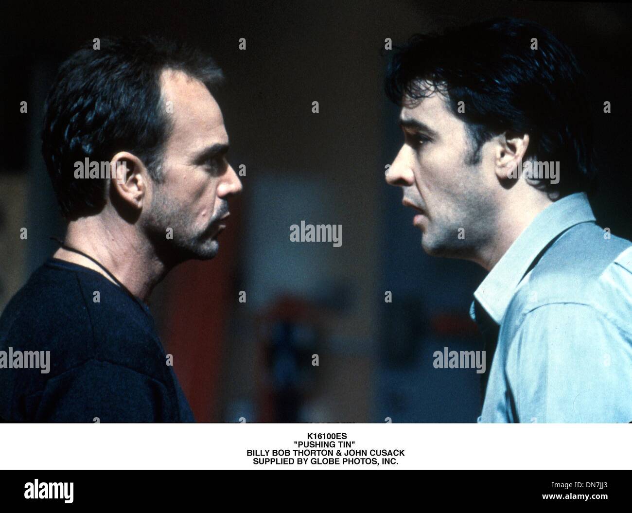 Giugno 12, 2001 - K16100ES.''spinge lo stagno'' .BILLY BOB THORTON & JOHN CUSACK .fornito dal credito (Immagine: © Globo foto/ZUMAPRESS.com) Foto Stock