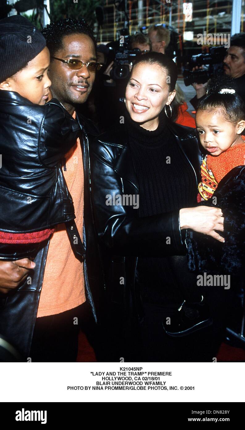 Giugno 12, 2001 - K21045NP.''LADY E IL BARBONE'' PREMIERE.Hollywood, CA 02/18/01.BLAIR UNDERWOOD W/FAMIGLIA. NINA PROMMER/ 2001.(Immagine di credito: © Globo foto/ZUMAPRESS.com) Foto Stock