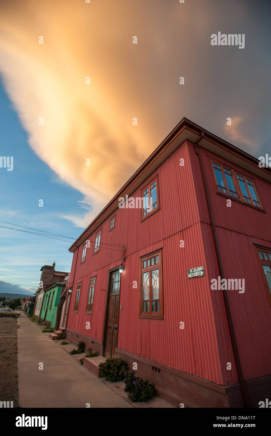 Gli edifici della città, stazione a Punta Arenas in Cile Foto Stock