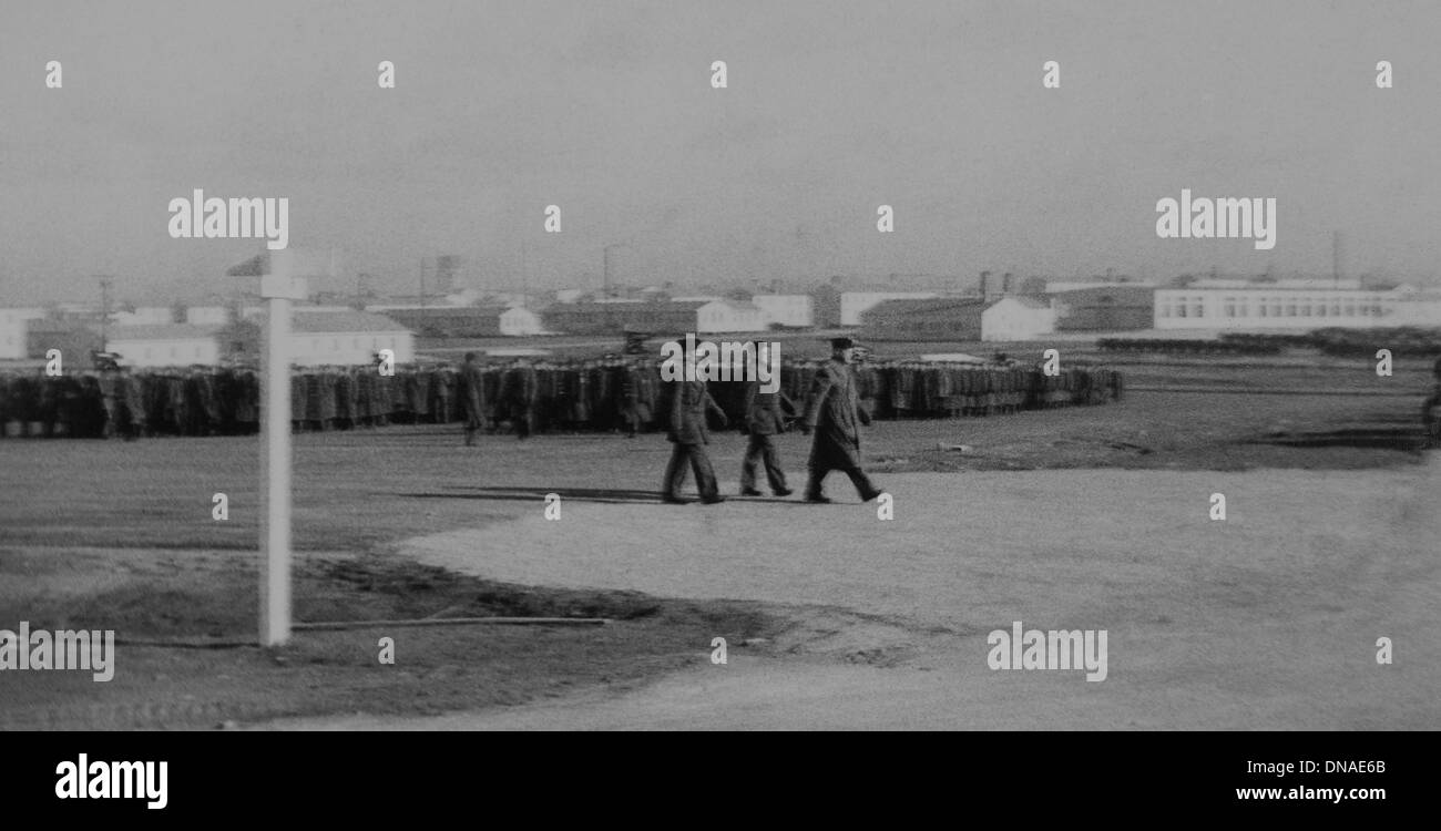 Marciando soldati, durante la seconda guerra mondiale, HQ 2° Battaglione, 389a di fanteria, US Army Base Militare, Indiana, USA, 1942 Foto Stock