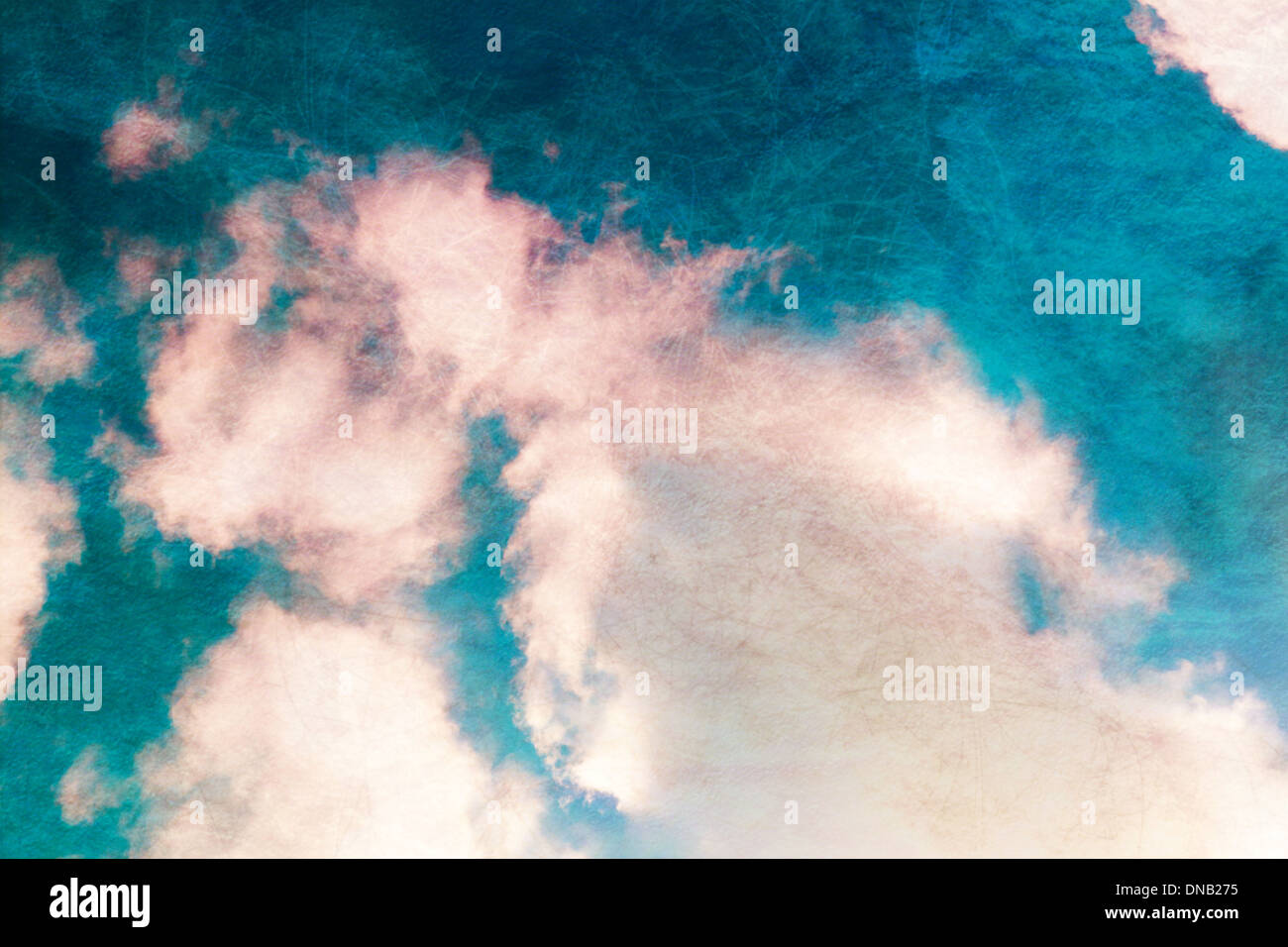 Sky, nebbia e nuvole con texture, vintage sfondo della carta Foto Stock