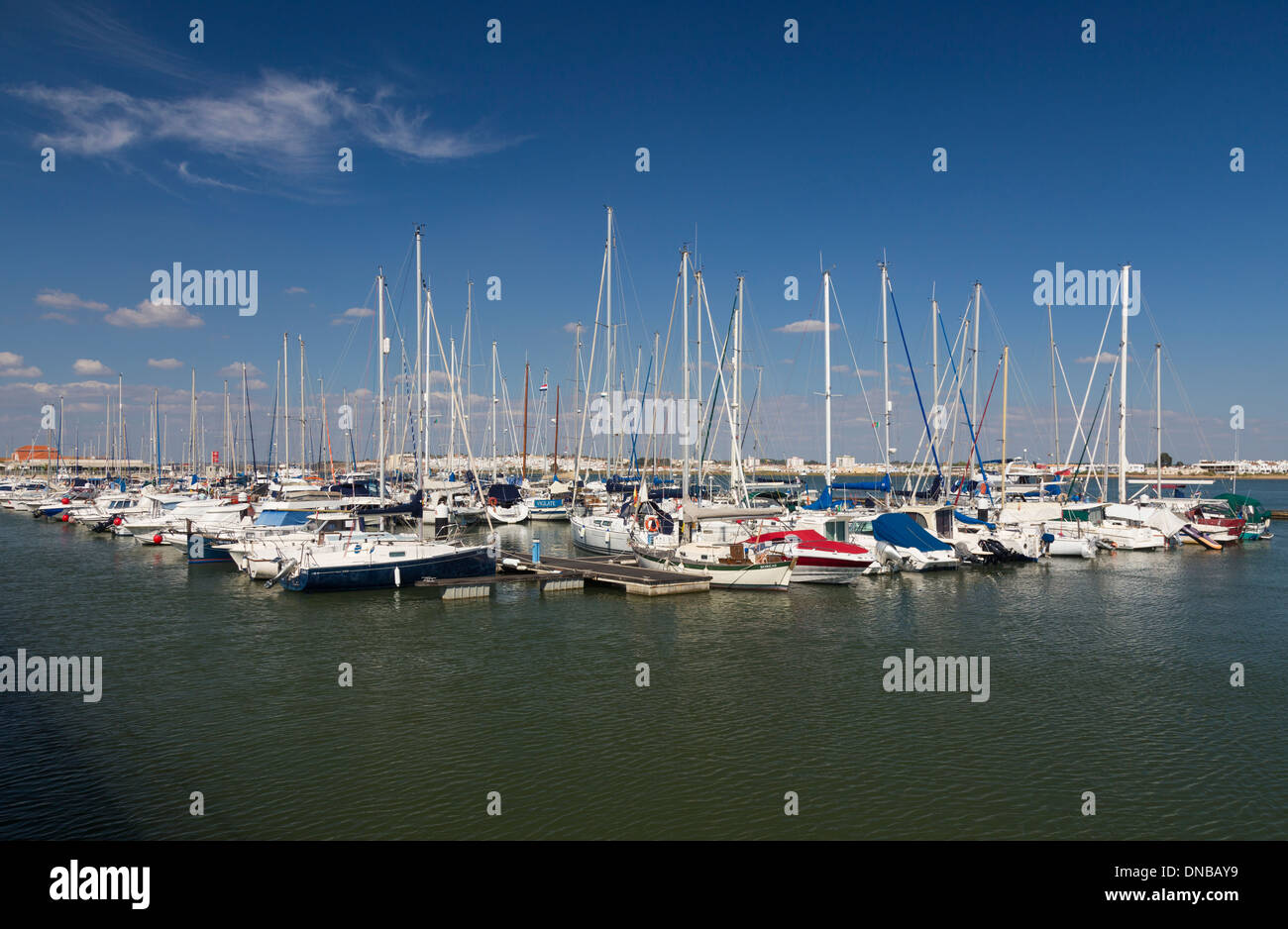 Barche ormeggiate nel porto di Vila Real, Algarve, PORTOGALLO Foto Stock