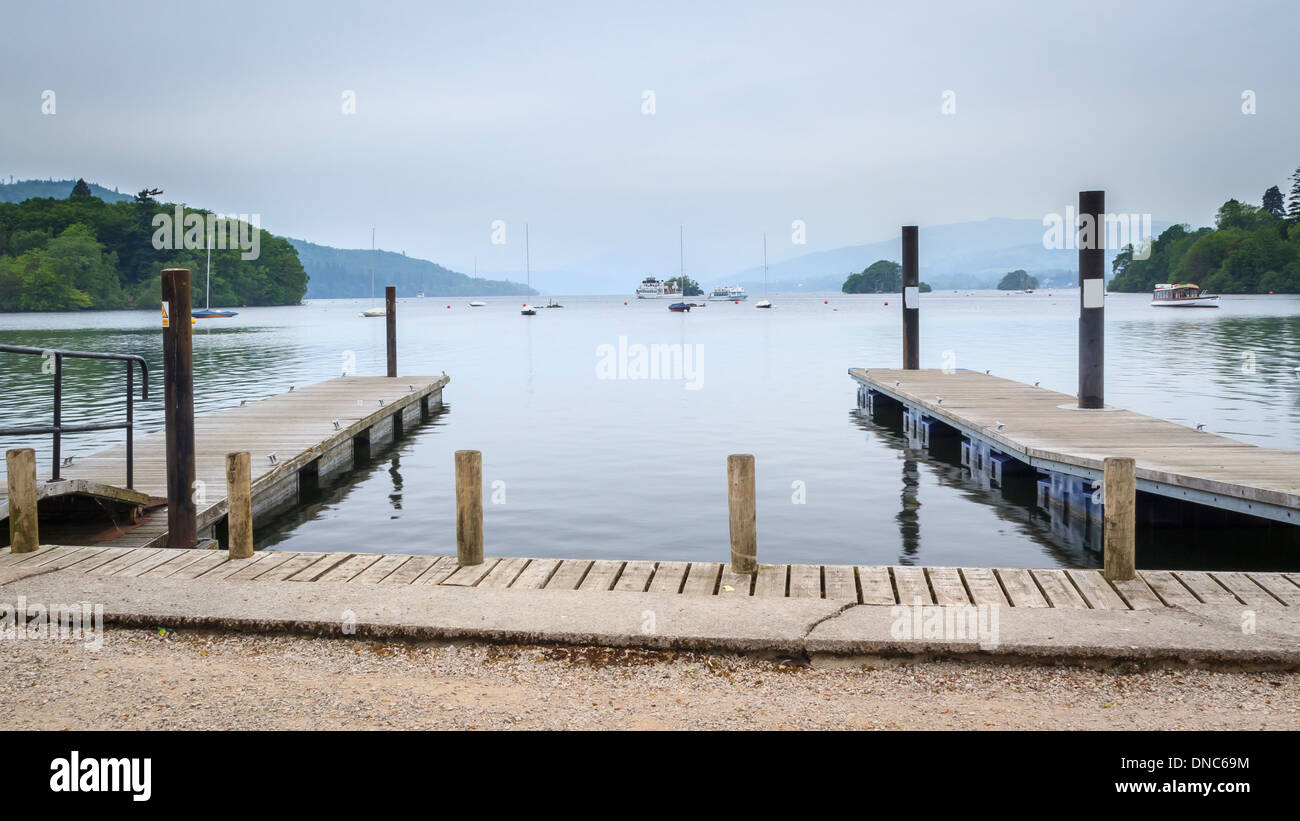I pontili on Windermere nel Lake District inglese UK Europa Foto Stock