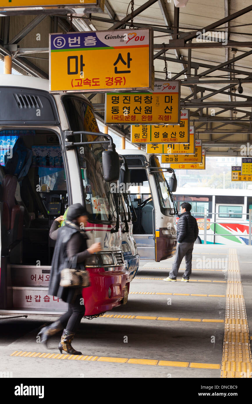 Bus terminal - Busan, Corea del Sud Foto Stock