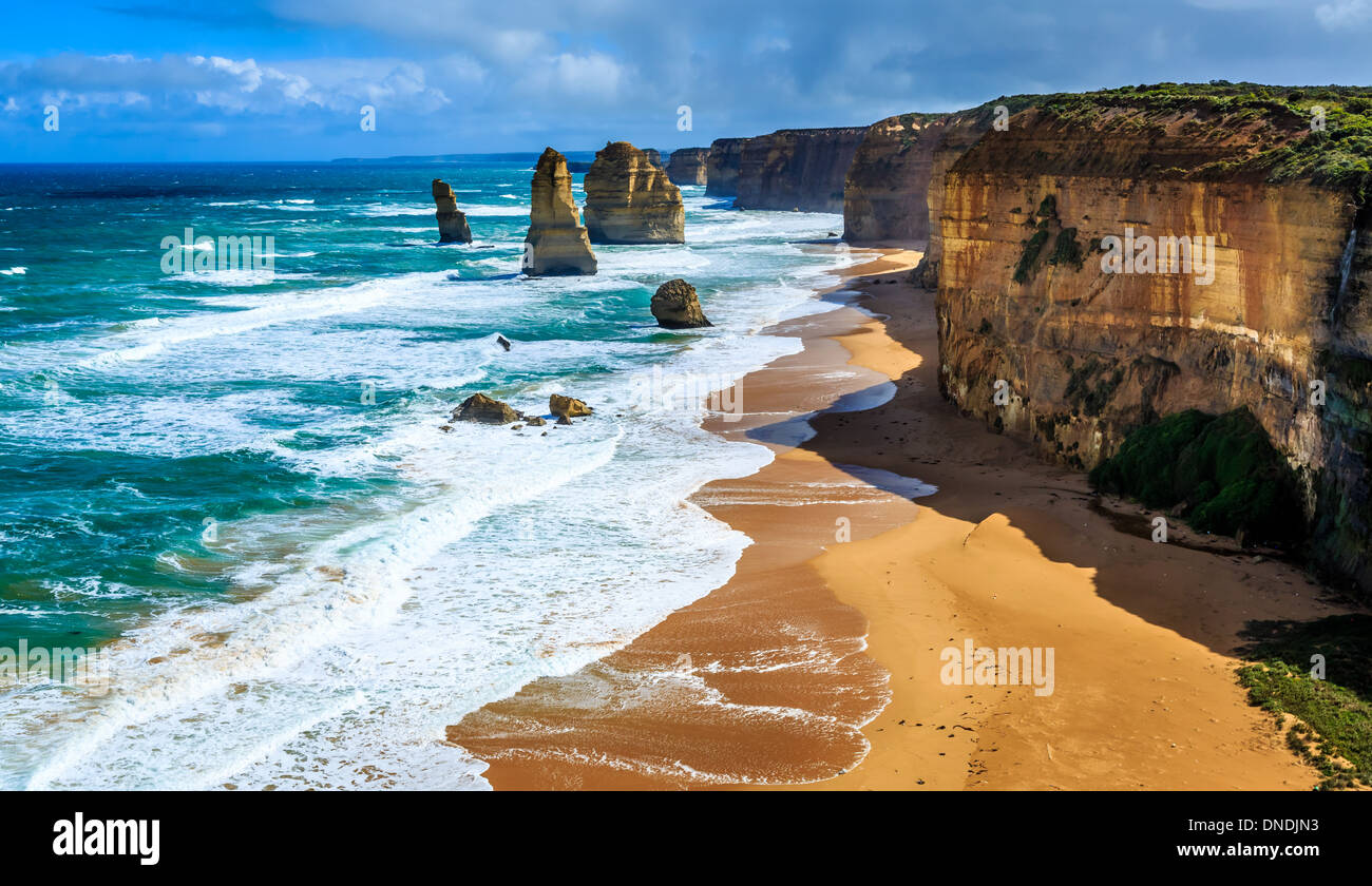I dodici apostoli, rocce calcaree, Parco Nazionale di Port Campbell, Victoria, Australia Foto Stock