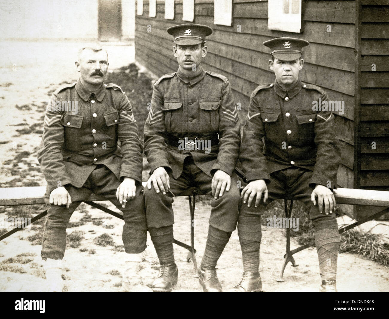 WW1 soldati NCO del secondo battaglione del reggimento di Monmouthshire raffigurata nel campo 1914 - 1918 Guerra Foto Stock