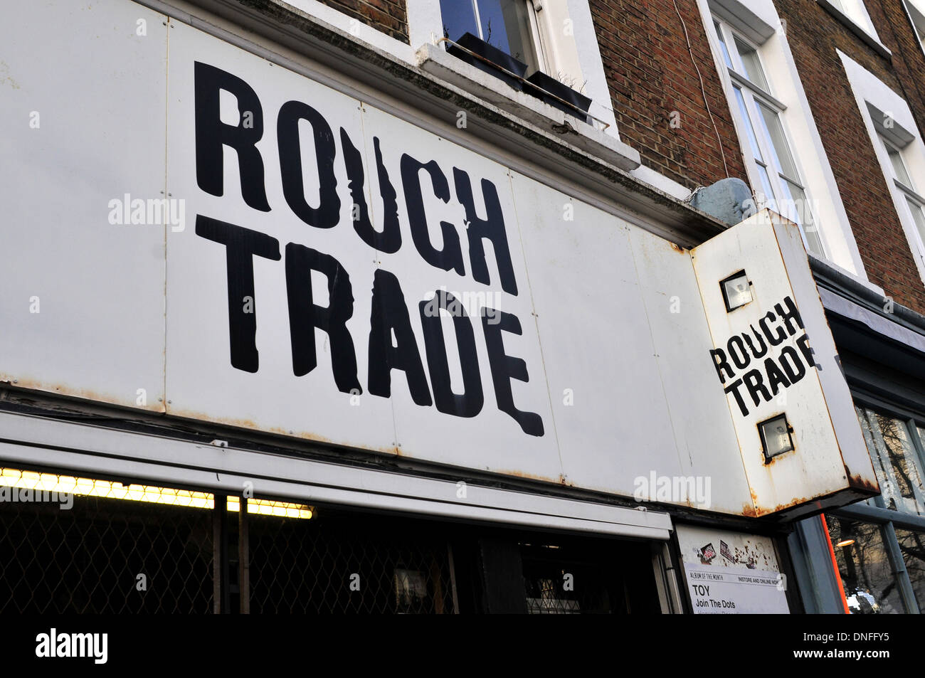 Una vista ravvicinata della rough trade shop record nella zona ovest di Londra, Regno Unito Foto Stock