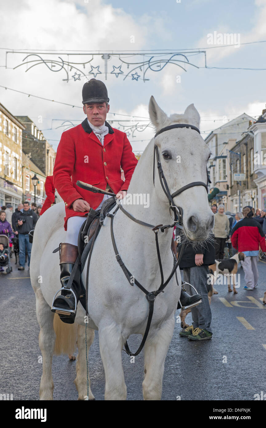 Cury Hunt soddisfare sul Boxing Day, in Coinagehall Steet a Helston, Cornwall Alamy/Bob Sharples Foto Stock