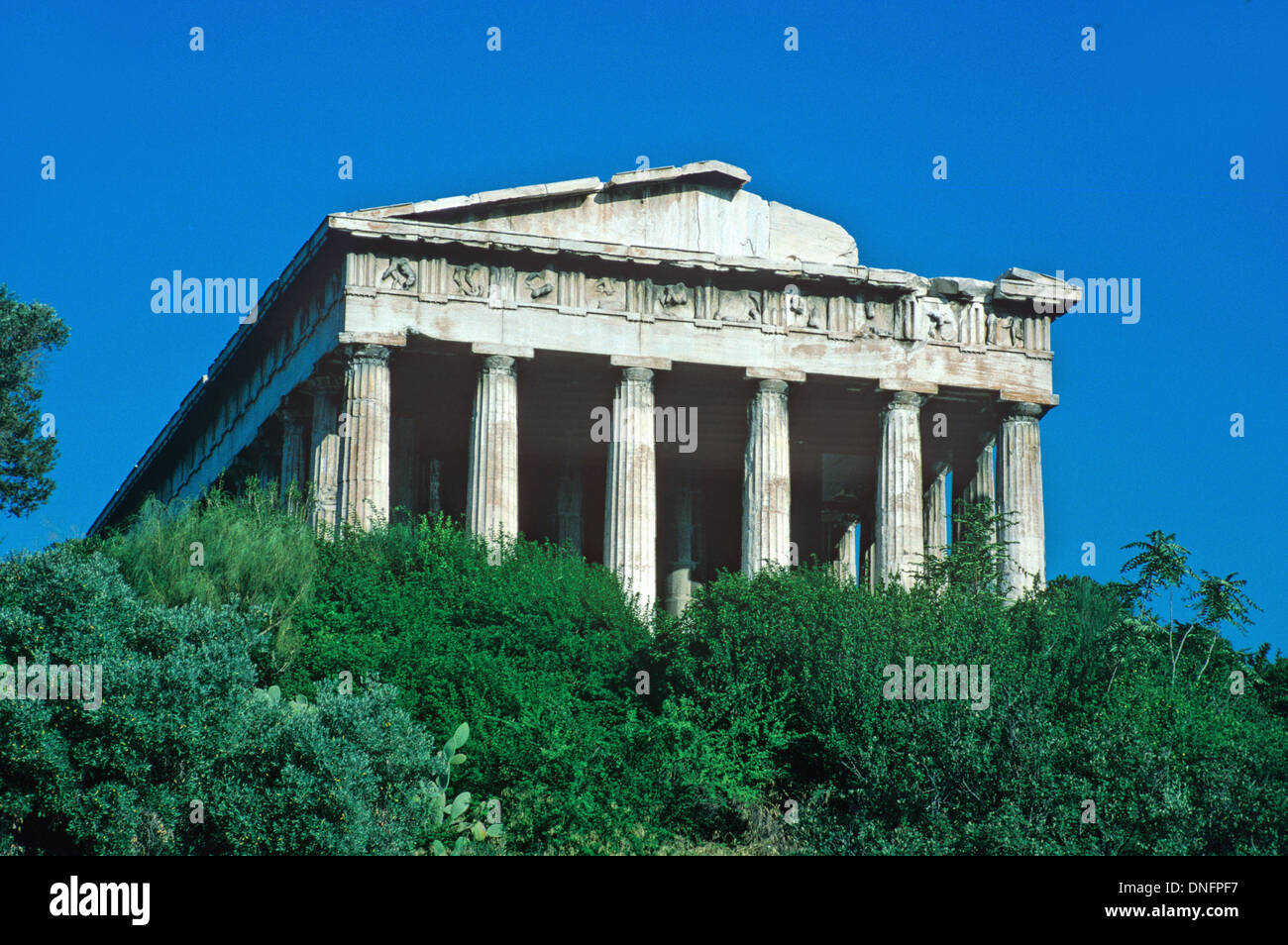 Greco tempio dorico di Efesto o Hephaisteion, originariamente il Theseion o Tempio di Teseo, Antica Agora, Atene, Grecia Foto Stock