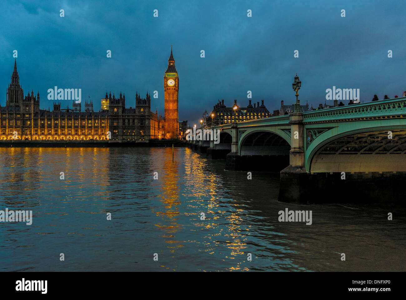 Big ben e Houses of Parliament al tramonto, Westminster, Londra. Foto Stock