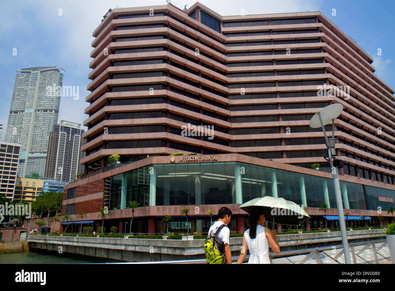 Hong Kong Cina, Hong Kong, Asia, cinese, orientale, Kowloon, Tsim Sha Tsui, Avenue of the Stars, Victoria Harbour, porto, lungomare, Intercontinental, hotel Foto Stock