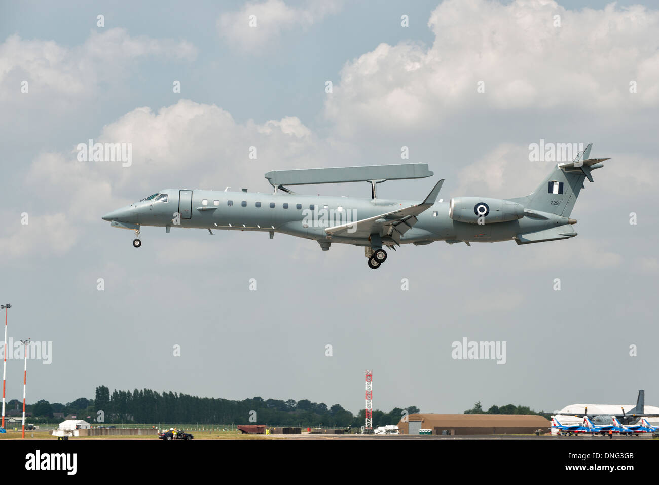 Embraer EMB-145H Airborne Early Warning aircraft dall'Hellenic Air Force 380 Mira ASEP arriva a Fairford per la RIAT Foto Stock