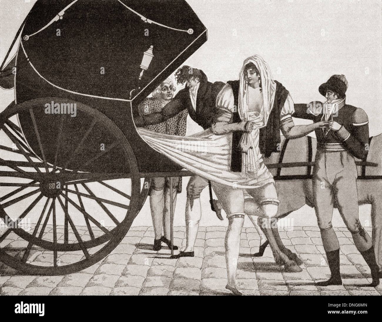 La scomodità di Kabriolets. Una signora del vestito rimane impigliato nella sua carrozza mentre lei scende. Foto Stock