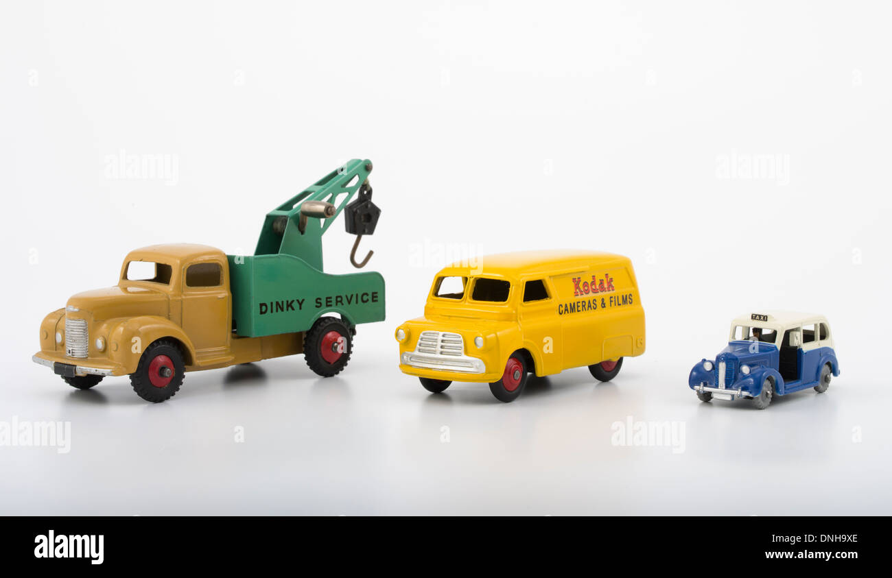 Meccano / Dublo Dinky pressofusa di vetture. Carrello di recupero / Bedford Van / Austin Taxi Foto Stock