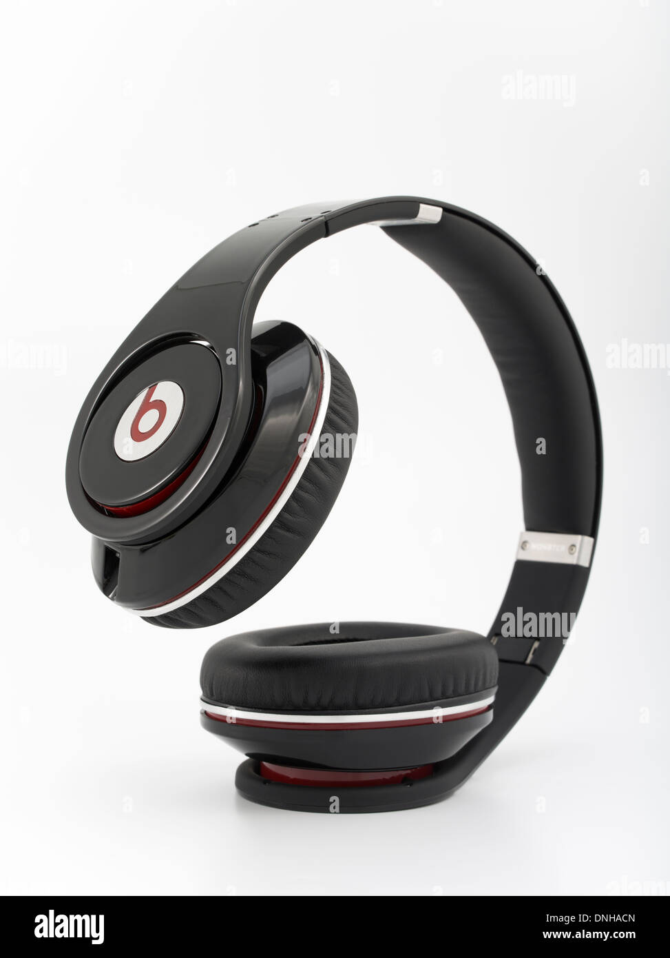 Beats by Dr. Dre cuffie studio 2008 prodotta da Monster Cable. Gadget iconica / equipaggiamento audio. Foto Stock