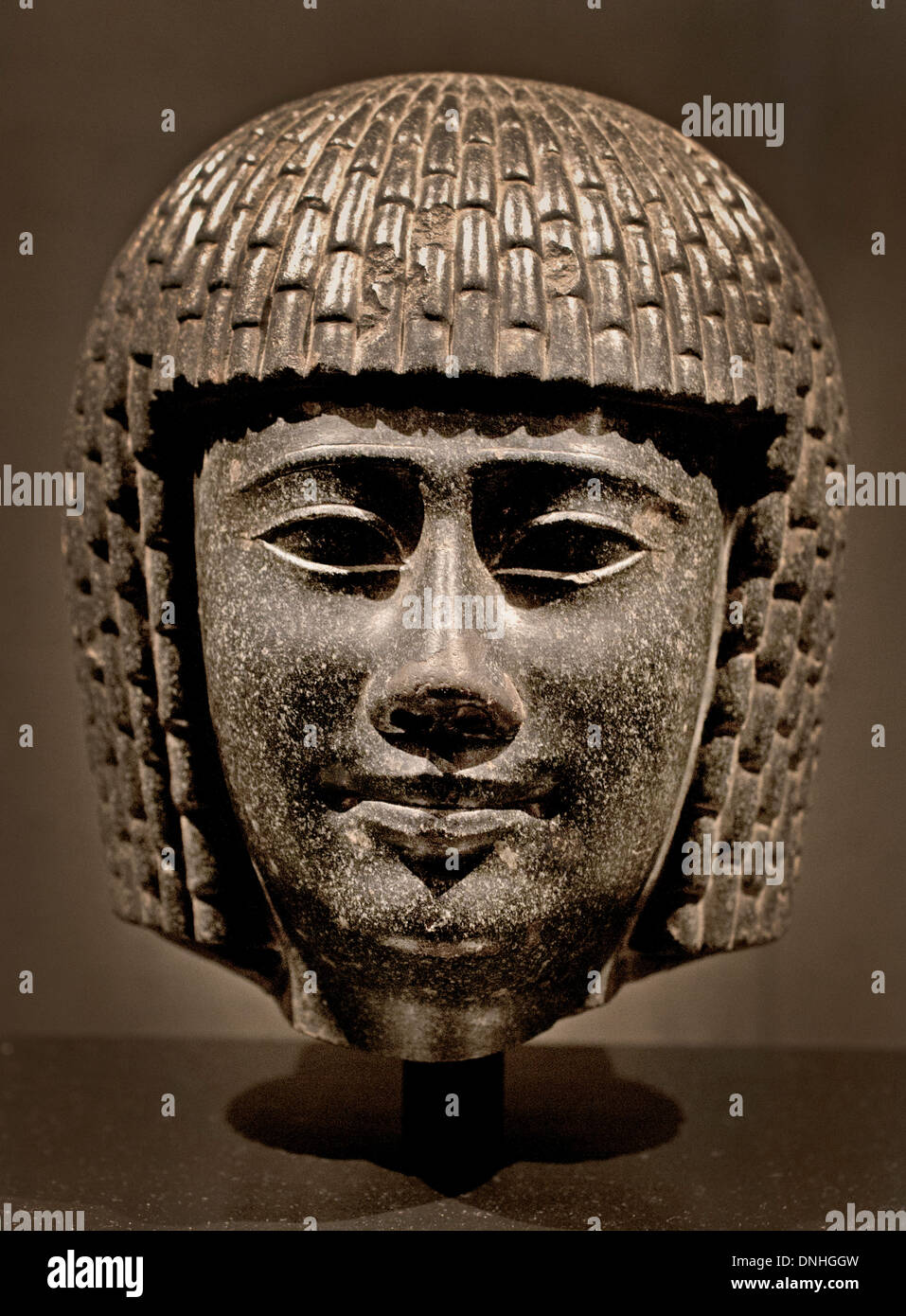 Testa da un sacerdote tolemaico BC 300 egiziano Egitto Foto Stock