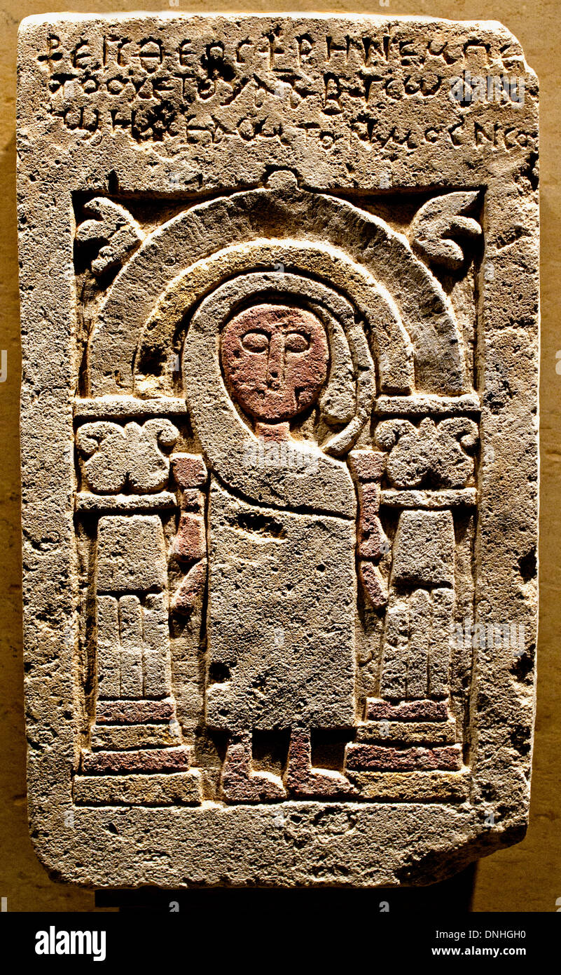 Stela con una immagine di un santo in una nicchia di religione copta 400-600 d.c. egiziano Egitto Foto Stock