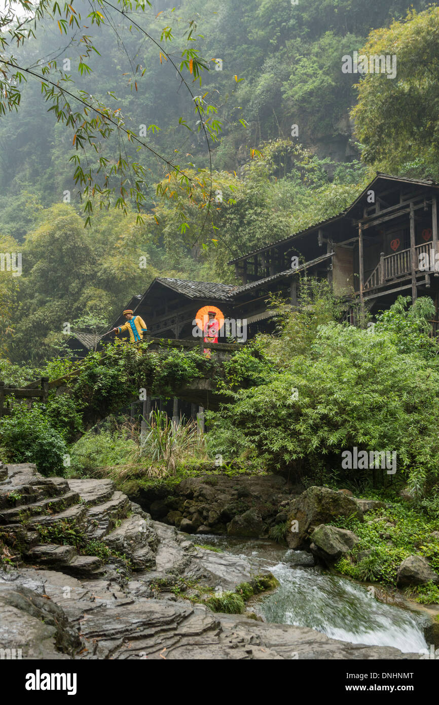 Minor Tre Gole Tribal giovane Cina Foto Stock