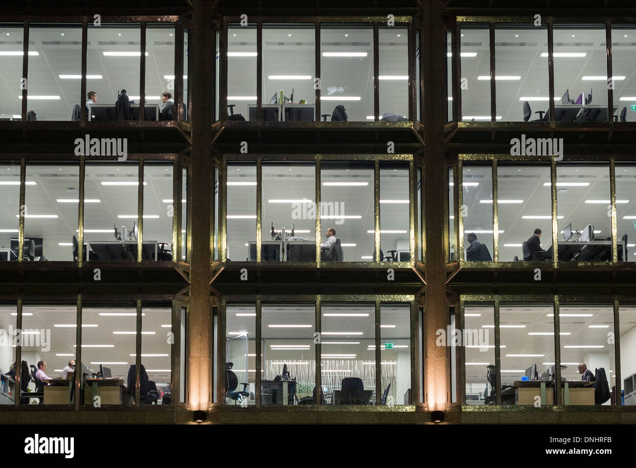 Edificio per uffici di notte,Londra,Inghilterra Foto Stock
