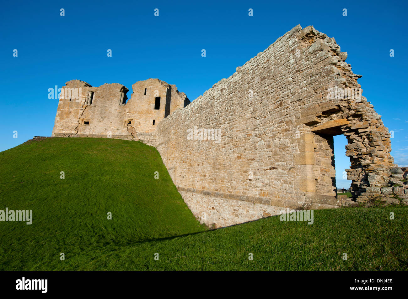Duffus Castle stone - mantenere con parete di tamponamento Elgin Morayshire. SCO 9165 Foto Stock