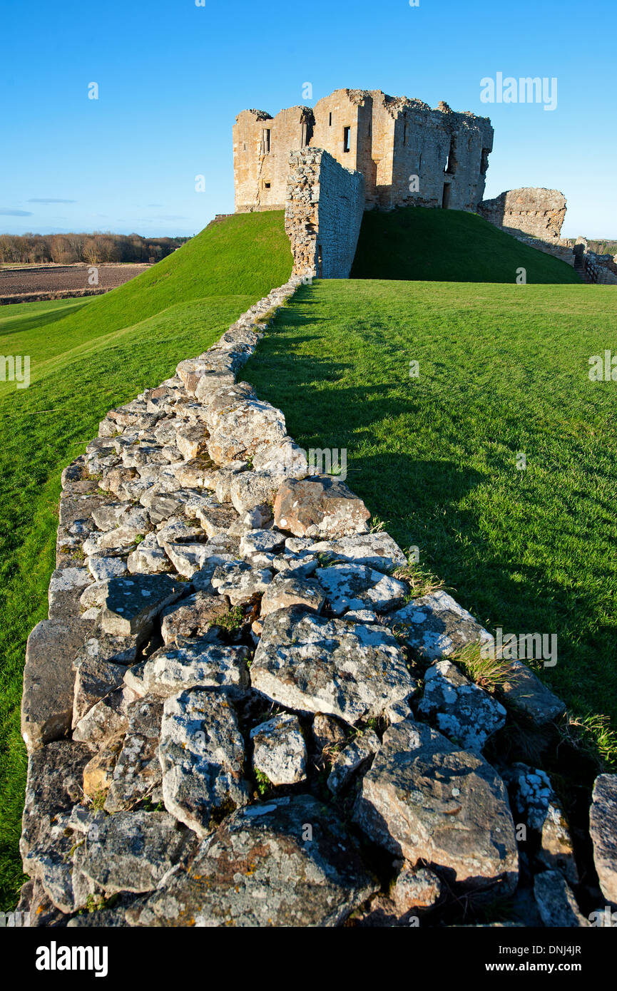 Duffus Castle stone - mantenere con parete di tamponamento Elgin Morayshire. SCO 9166. Foto Stock