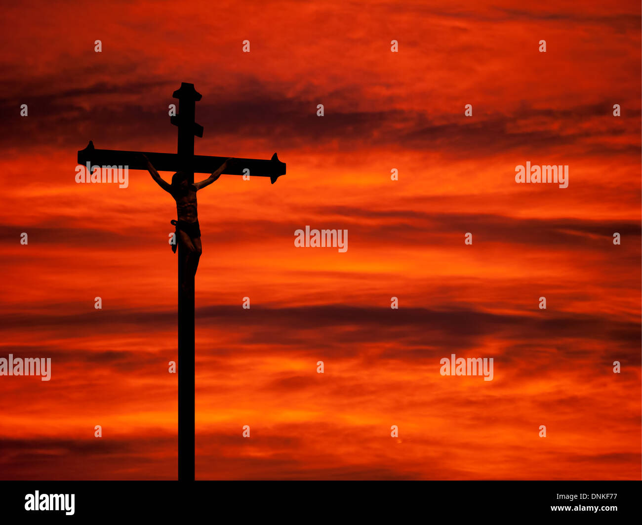 Pasqua sfondo con chiesa statua. Foto Stock