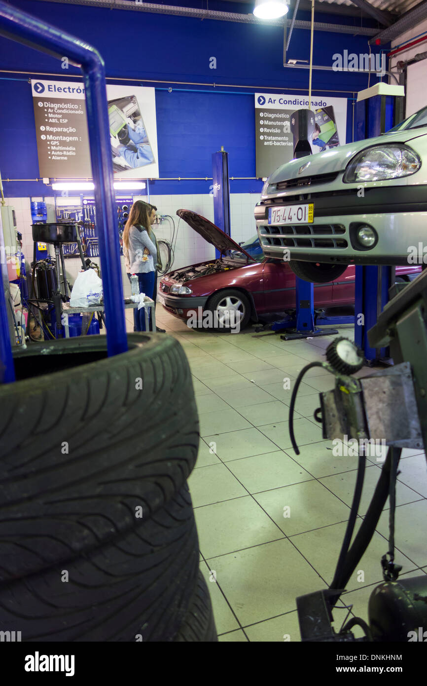 Riparazione auto shop garage Foto Stock