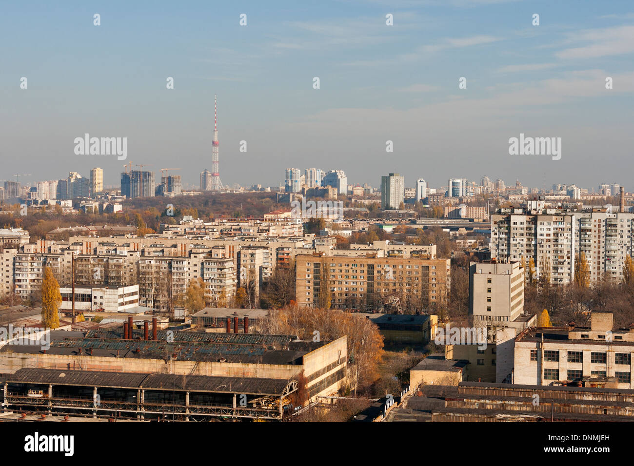 Kiev autunno cityscape. Quartiere residenziale Svyatoshin. Foto Stock