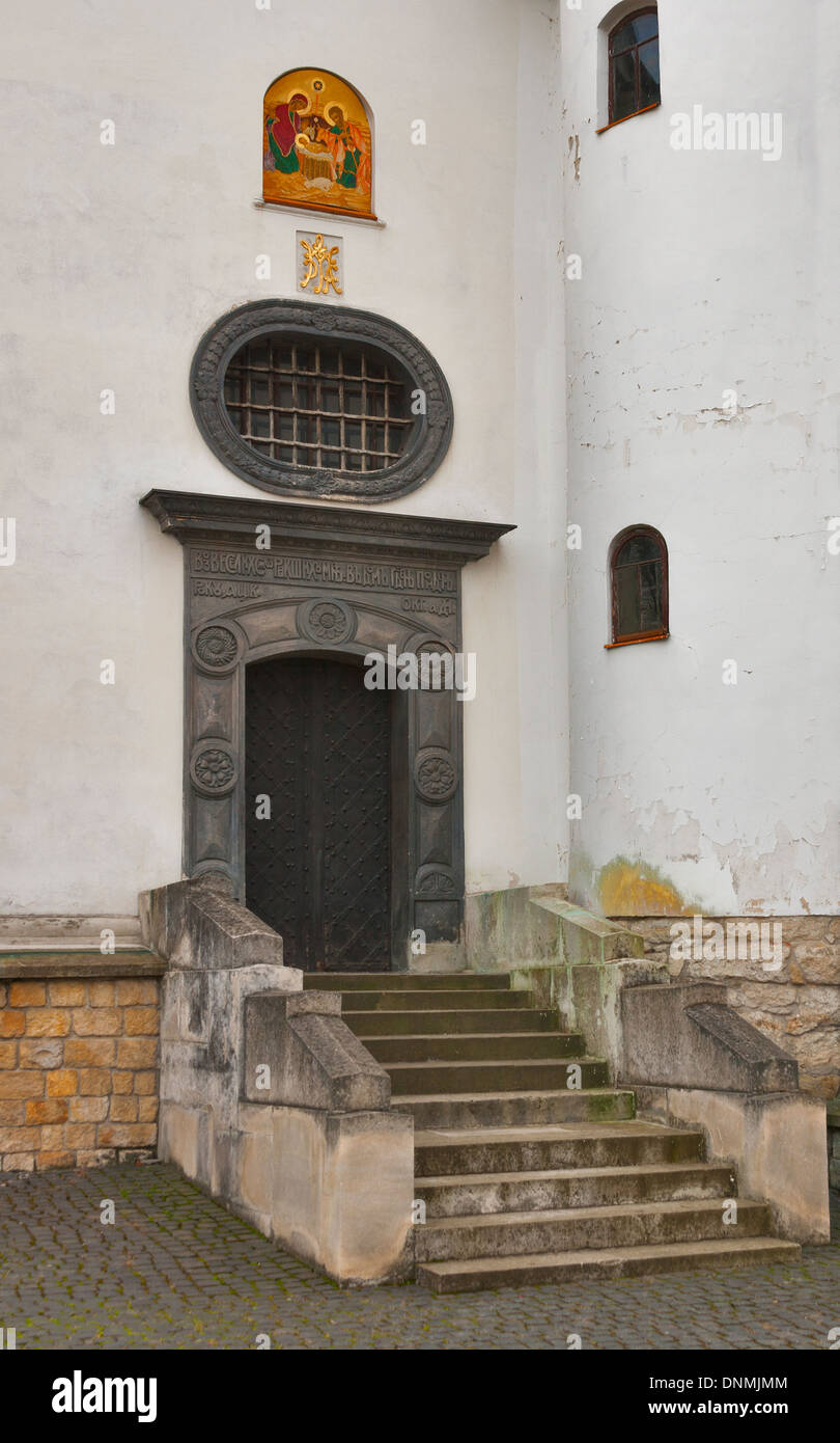 Ingresso alla chiesa di San Onufriy costruito 1518 a Lviv, Ucraina Foto Stock