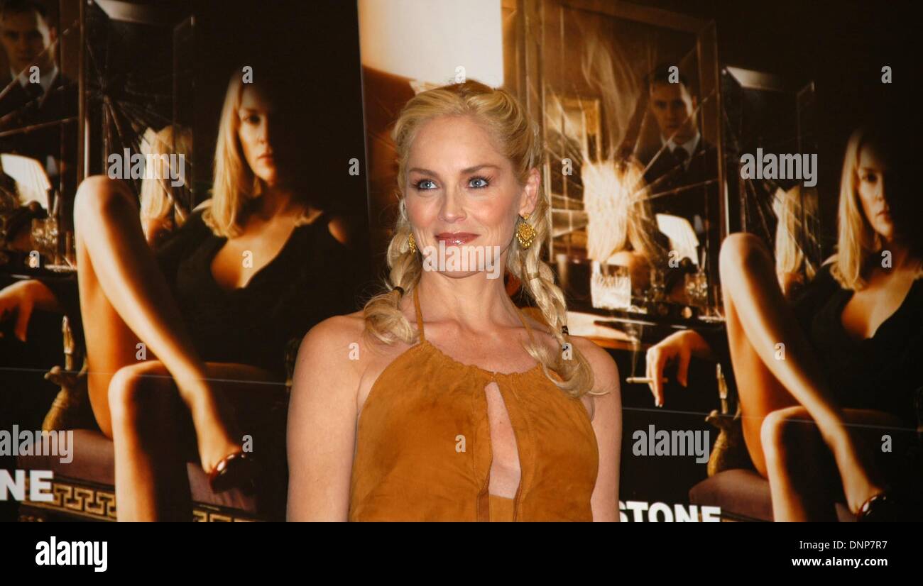 Sharon Stone al photocall di 'basic instinct II" di Berlino. Foto Stock