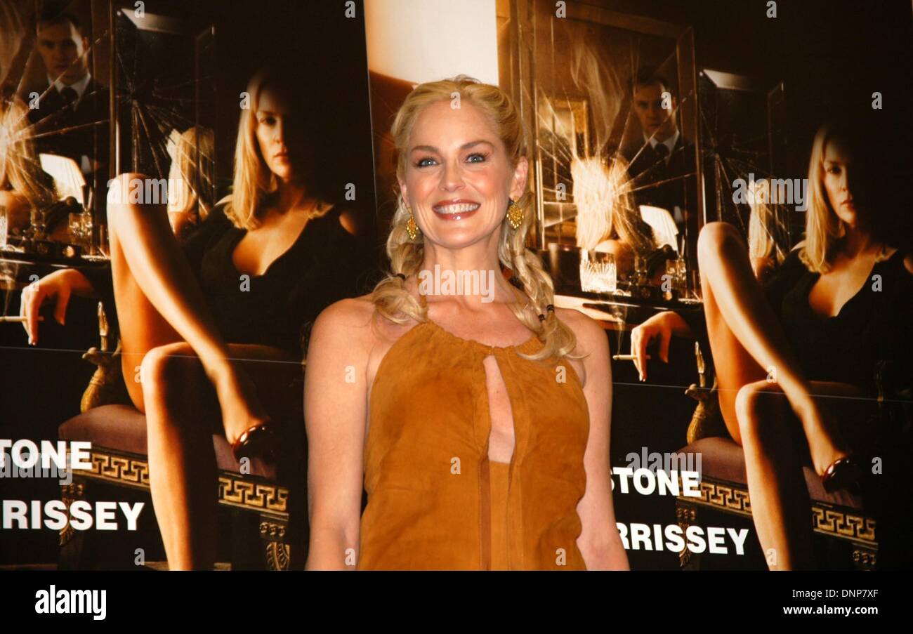 Sharon Stone al photocall di 'basic instinct II" di Berlino. Foto Stock