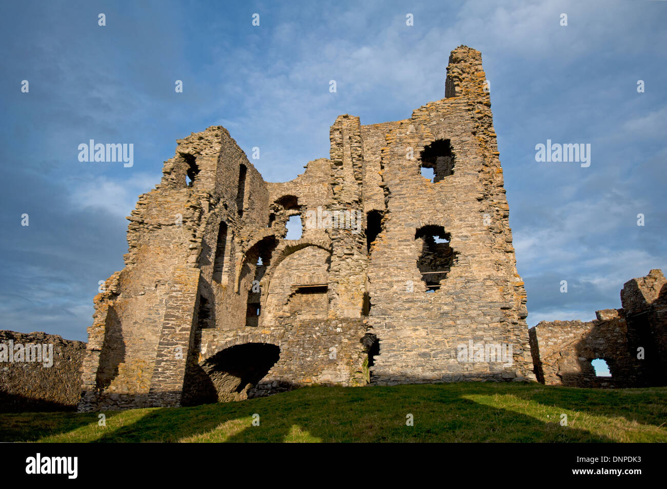 Dentro le mura del castello di Auchindoun rovine Dufftown Moray Scozia. SCO 9179 Foto Stock