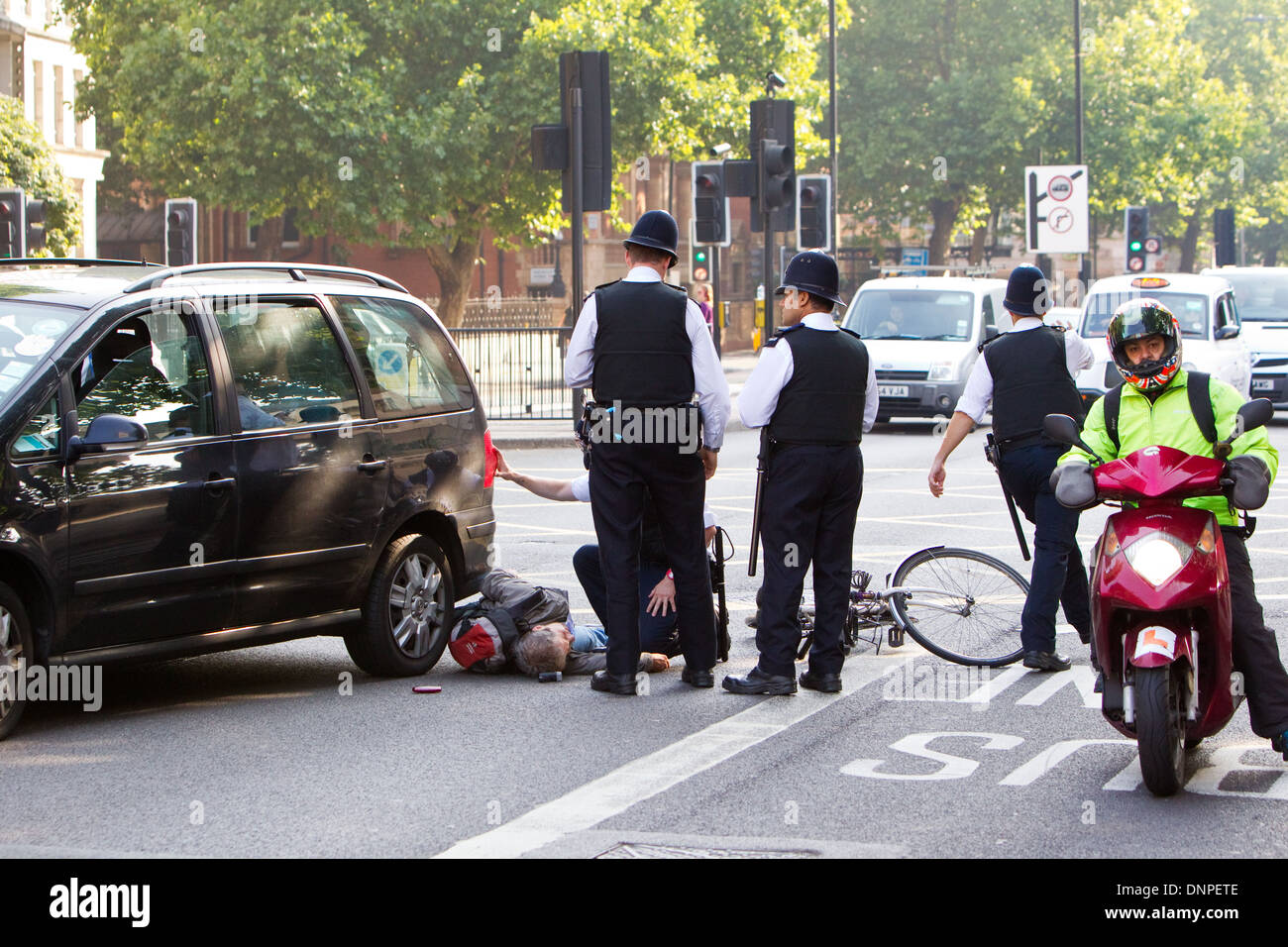 Crash di ciclo in Marylebone Road Foto Stock