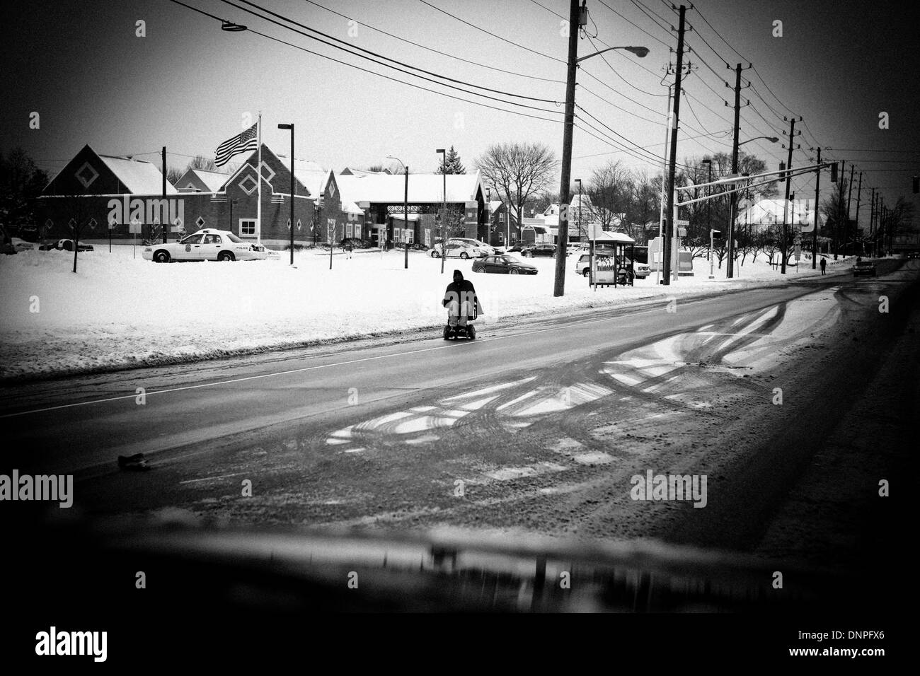 Bloomington, Indiana, Stati Uniti d'America. 01 gen 2014. Indianapolis giorno d'inverno. Il congelamento temeratures e coperta di neve Indiana con temperature sottozero e neve più attesi nel corso del fine settimana. Credito: Jeremy Hogan/Alamy Live News Foto Stock