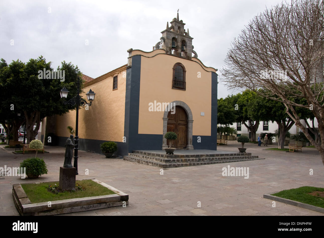 Chiesa in Plaza del Stmo Cristo de la Salud, Arona, Tenerife, Spagna Foto Stock