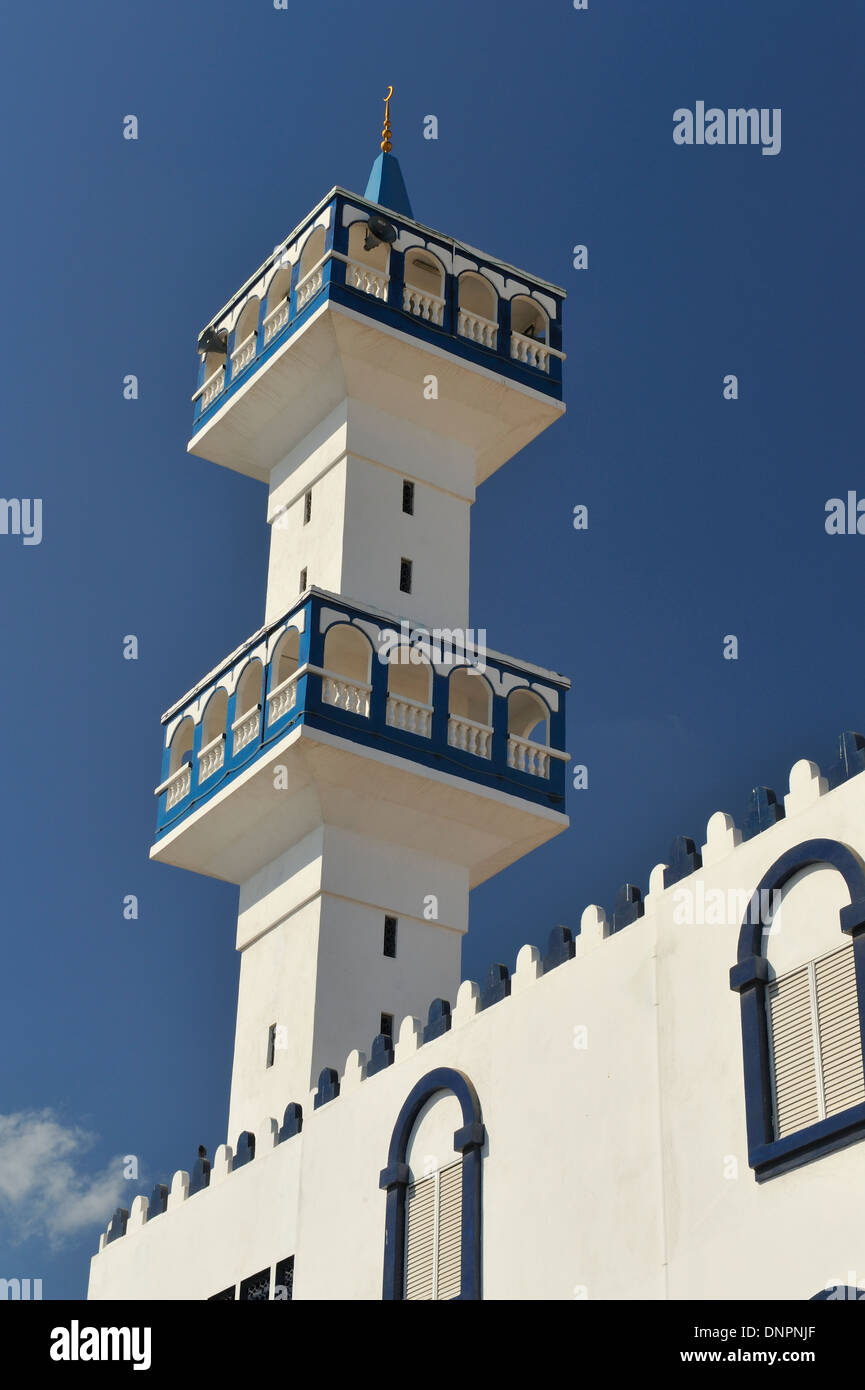 La moschea musulmana con il suo minareto nella città di Gibuti, Gibuti, Corno d Africa Foto Stock