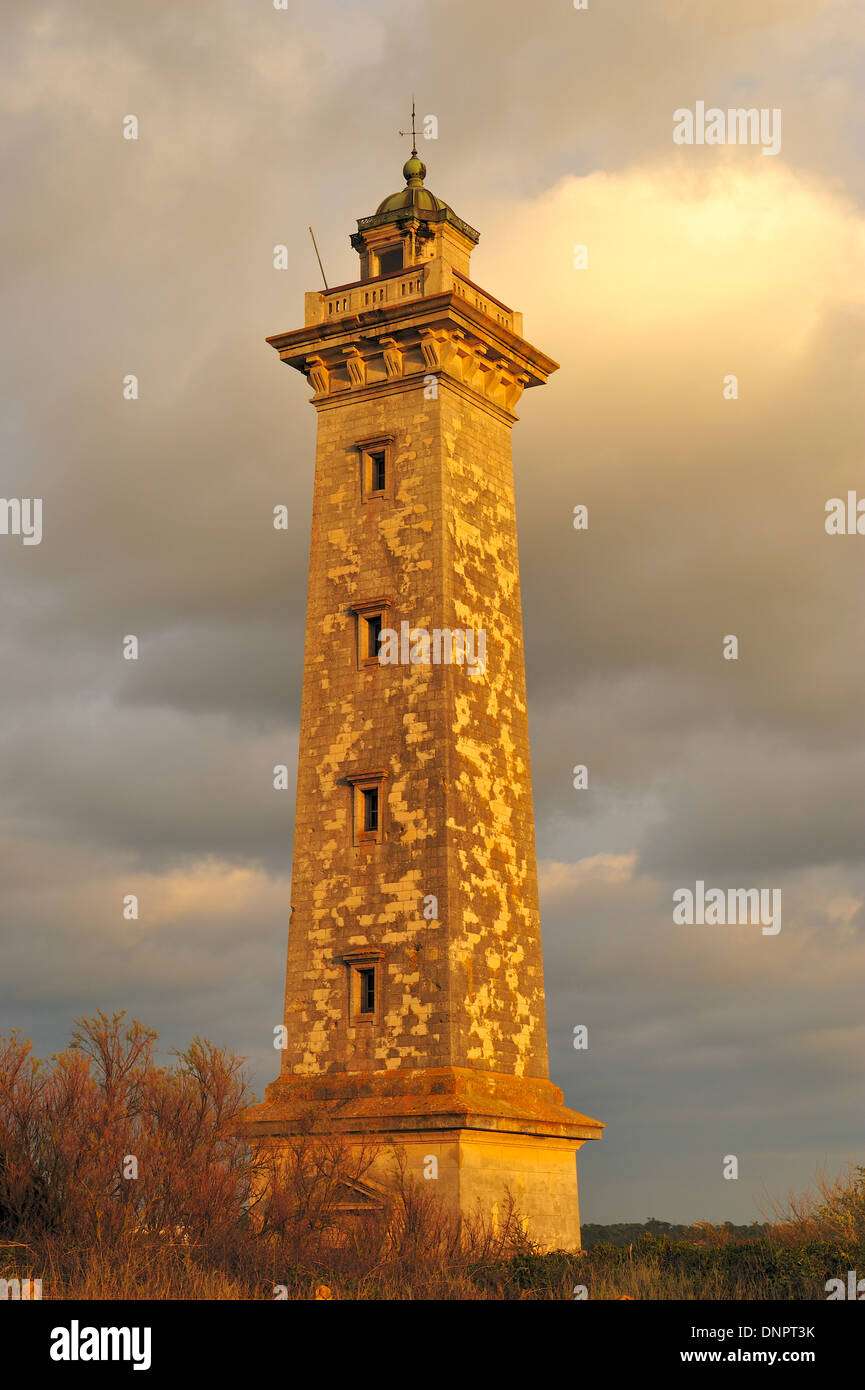 Faro di Saint-Georges de Didonne, Charente-Maritime, parte sud-ovest della Francia. Foto Stock