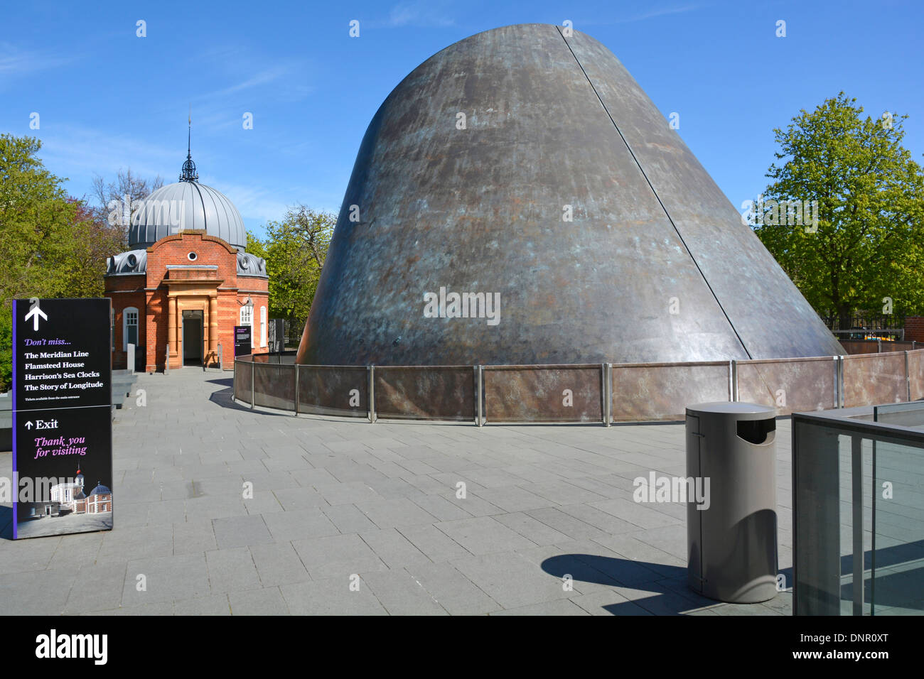Peter Harrison Planetarium Greenwich Observatory parte del National Maritime Museum & storico altazimuth vittoriano Pavilion Greenwich Park Londra UK Foto Stock
